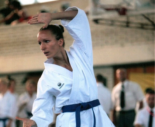 В Харькове дети с инвалидностью занимаются карате наравне со здоровыми В Харькове дети с инвалидностью занимаются карате наравне со здоровыми