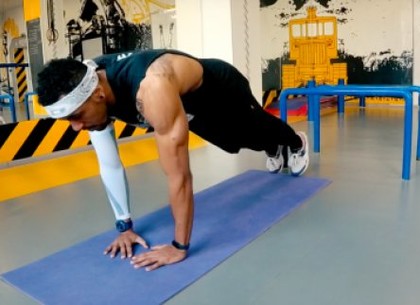 Харківські воркаутери проводять безкоштовні тренування онлайн 24 березня 2020 11:35 СПОРТ Харківські воркаутери проводять безкоштовні тренування онлайн 24 березня 2020 11:35 СПОРТ