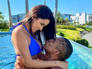 Девушка бывшего футболиста Девушка бывшего футболиста