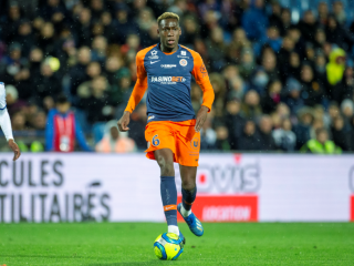 23-летний футболист, заболевший коронавирусом, находится в реанимации 23-летний футболист, заболевший коронавирусом, находится в реанимации