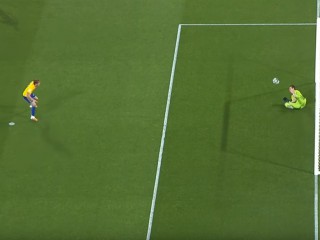 Украинский вратарь Андрей Лунин парировал пенальти, но его испанская команда всё равно проиграла Украинский вратарь Андрей Лунин парировал пенальти, но его испанская команда всё равно проиграла