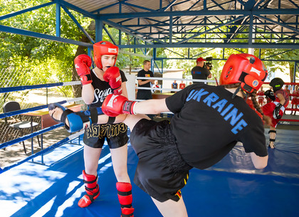В Харькове появился первый открытый детский боксерский ринг (ФОТО) В Харькове появился первый открытый детский боксерский ринг (ФОТО)