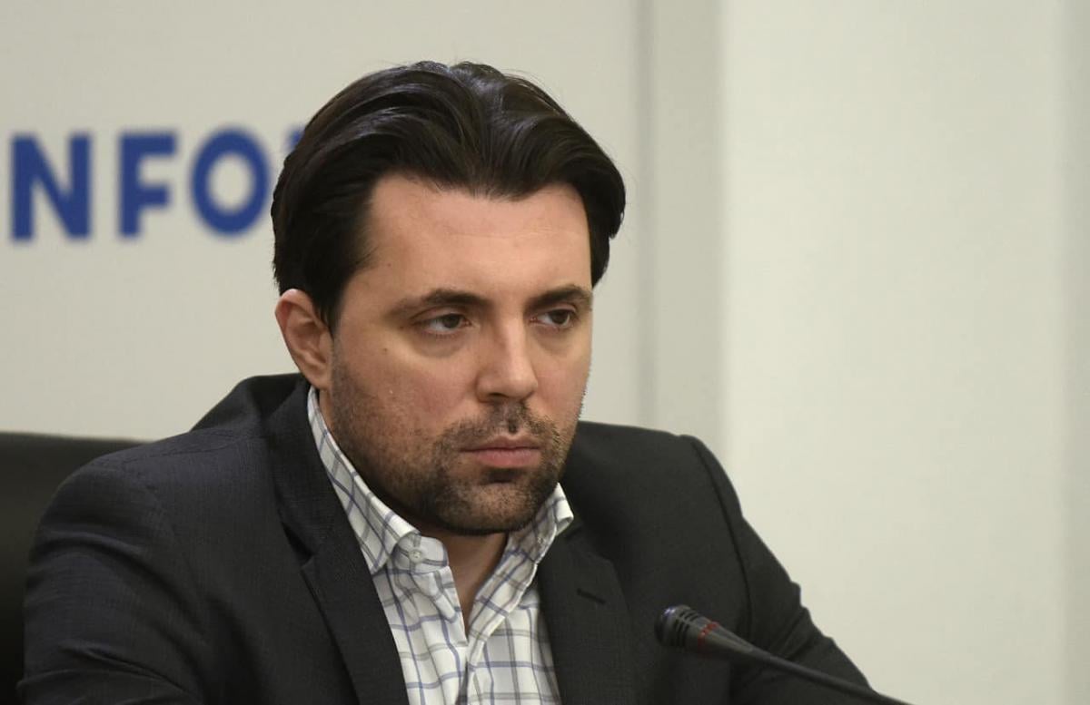 За ексголову За ексголову