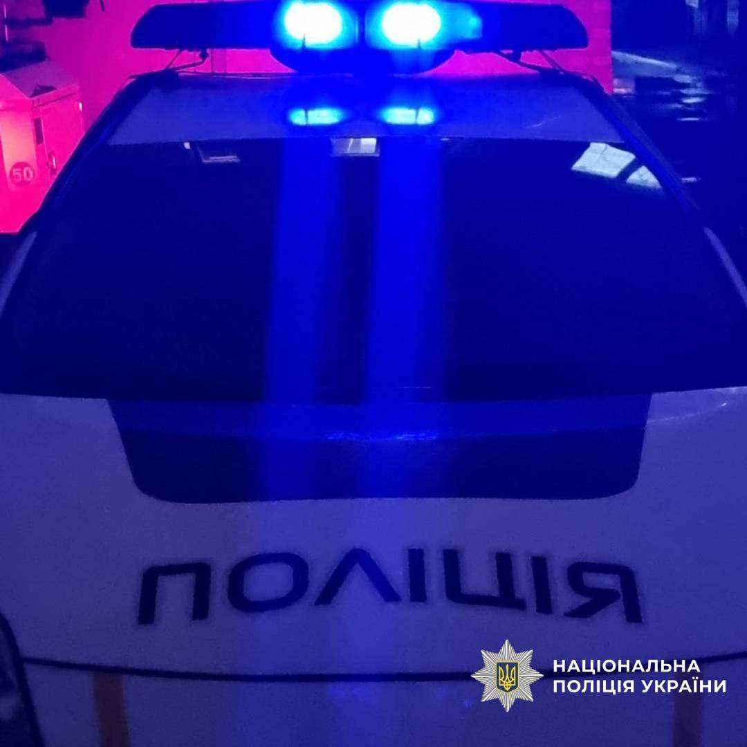 Житель Сумської області знову сів за кермо в стані сп’яніння та намагався дати хабар поліцейським на Харківщині Житель Сумської області знову сів за кермо в стані сп’яніння та намагався дати хабар поліцейським на Харківщині