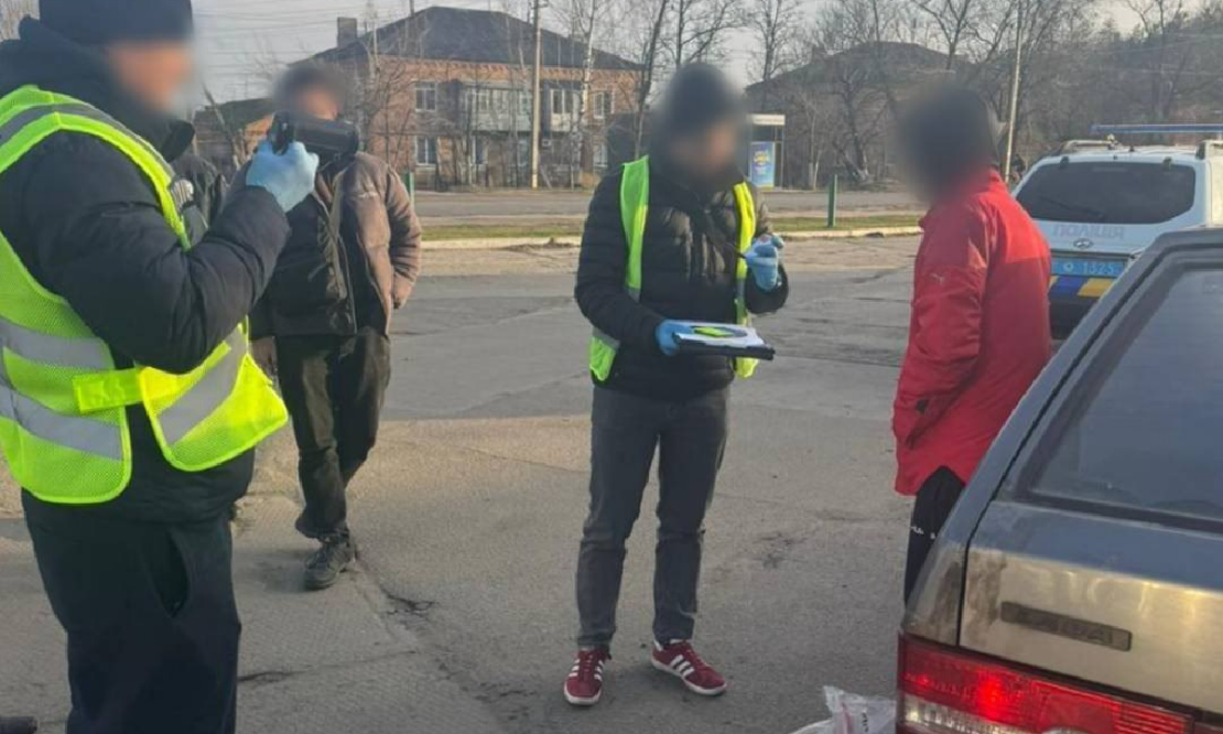 На Харківщині викрили наркоділка, який збував товар На Харківщині викрили наркоділка, який збував товар