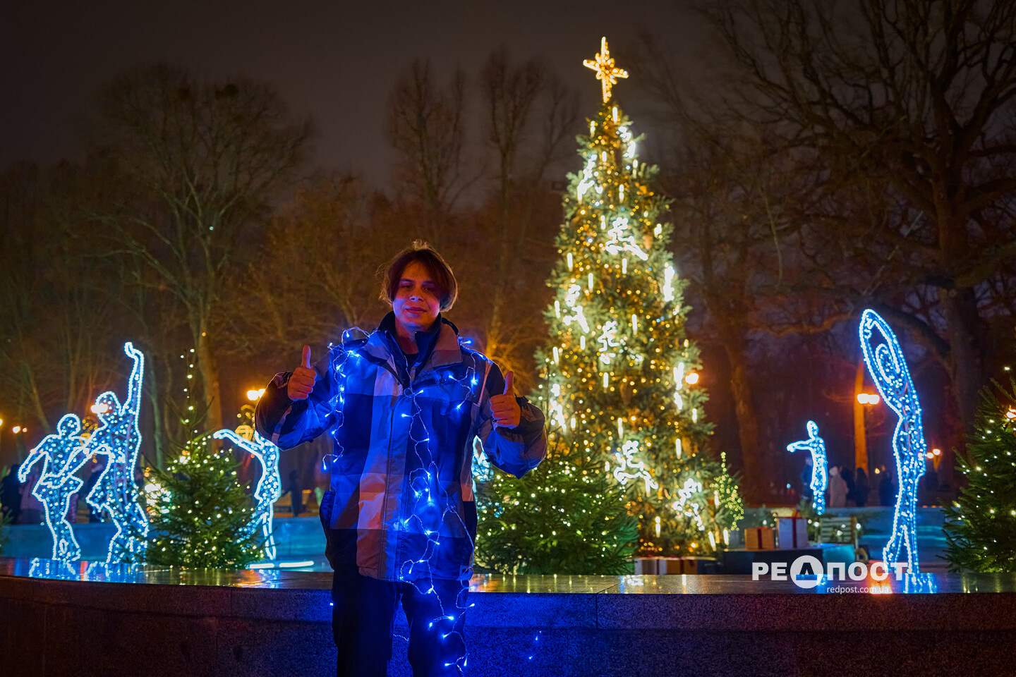 У центрі Харкова вмикали святкову ілюмінацію в тестовому режимі У центрі Харкова вмикали святкову ілюмінацію в тестовому режимі