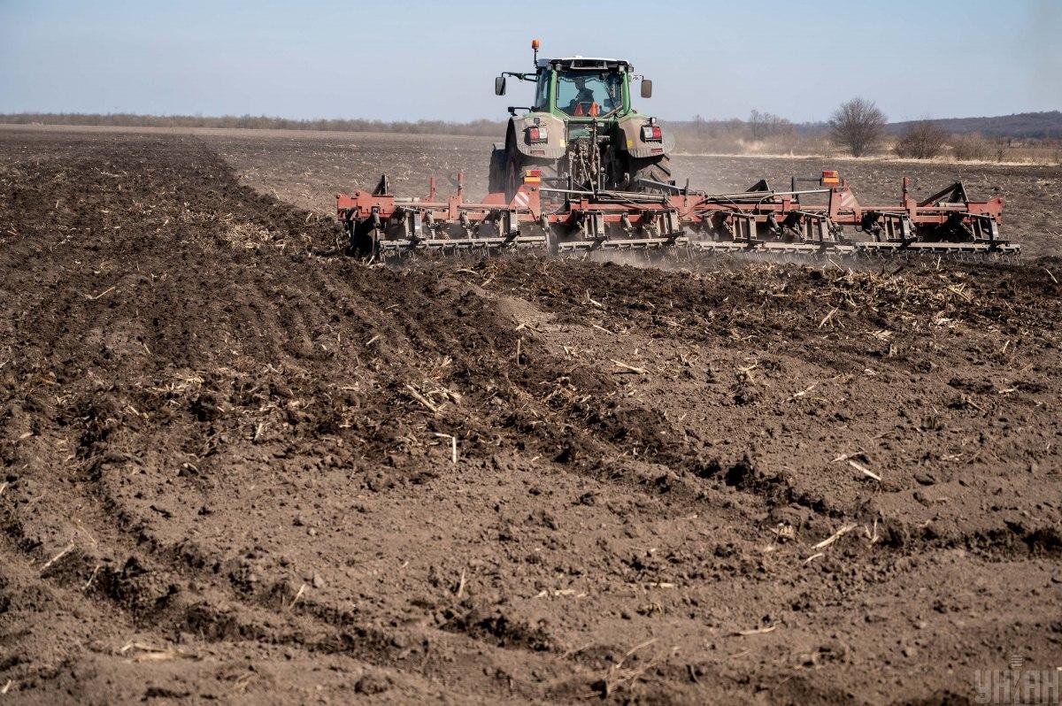 ������� ������ ������, � ����� ��������� � ������ �� �������, - �������