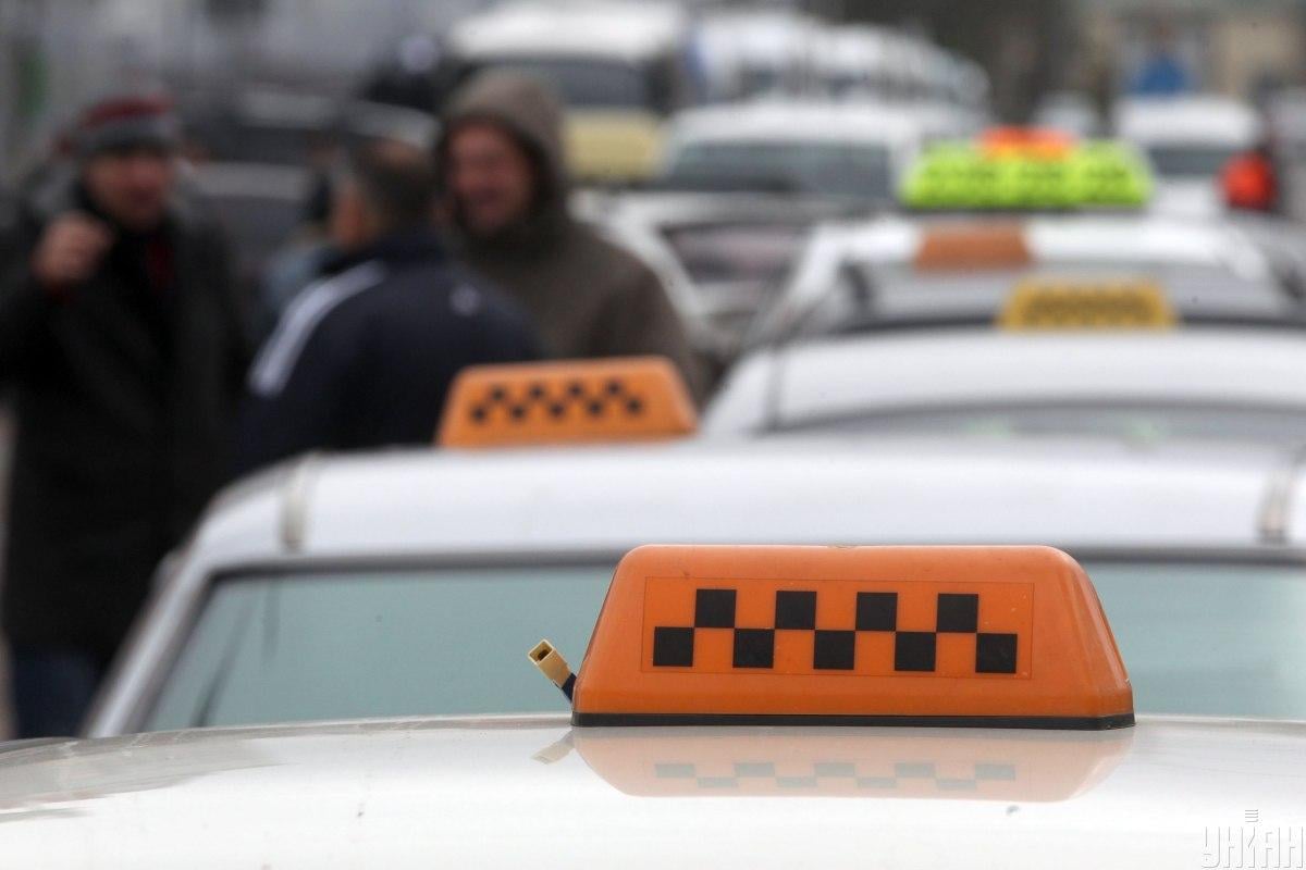 Коли в Україні з’являться роботаксі: в Uklon назвали ключові перепони для технології Коли в Україні з’являться роботаксі: в Uklon назвали ключові перепони для технології