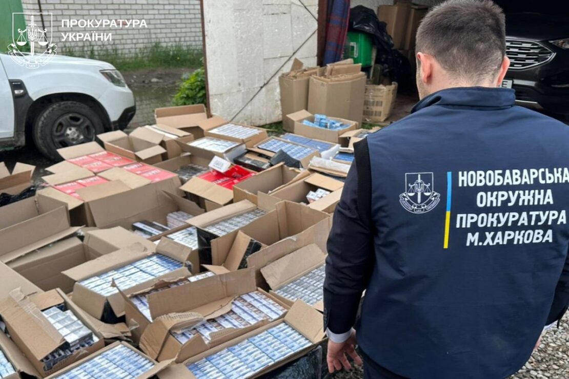 На Харківщині викрито підпільне виробництво сигарет та мережу збуту вейпів На Харківщині викрито підпільне виробництво сигарет та мережу збуту вейпів