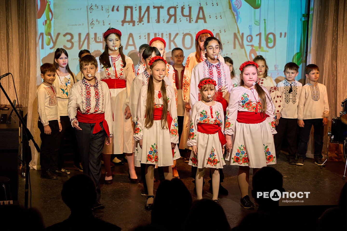 У Харкові відбувся звітний концерт мистецьких шкіл У Харкові відбувся звітний концерт мистецьких шкіл