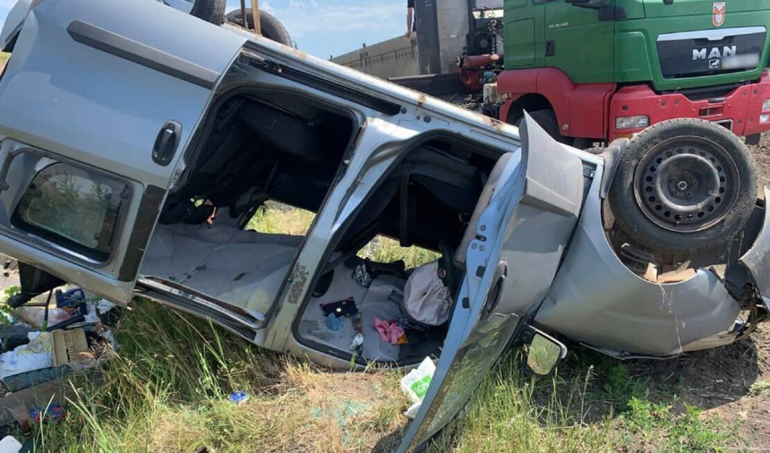 ДТП на Харківщині: є загибла, двоє постраждалих ДТП на Харківщині: є загибла, двоє постраждалих
