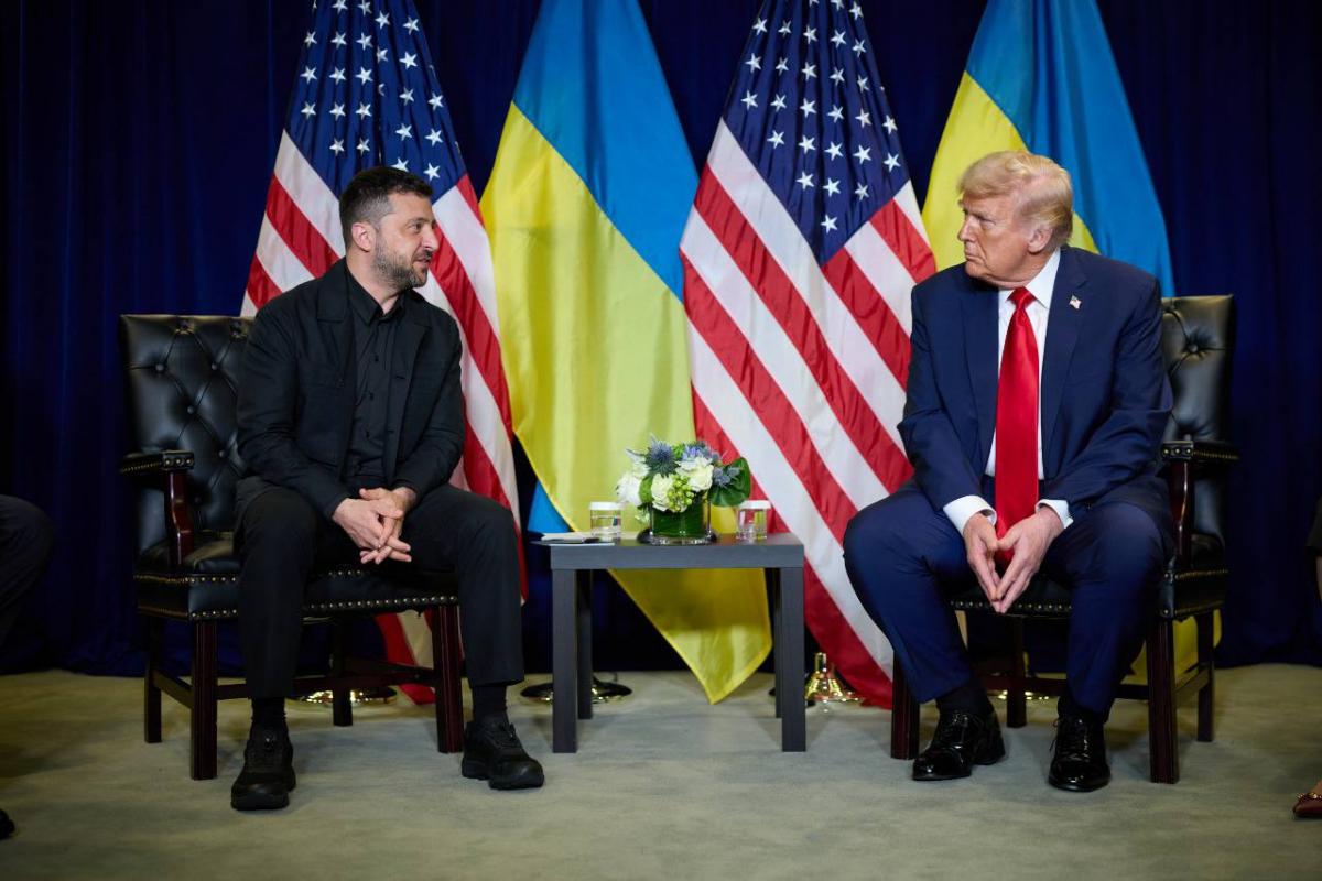 Зеленський попросив Трампа надати Україні ліцензії на виробництво антибалістичних ракет Зеленський попросив Трампа надати Україні ліцензії на виробництво антибалістичних ракет