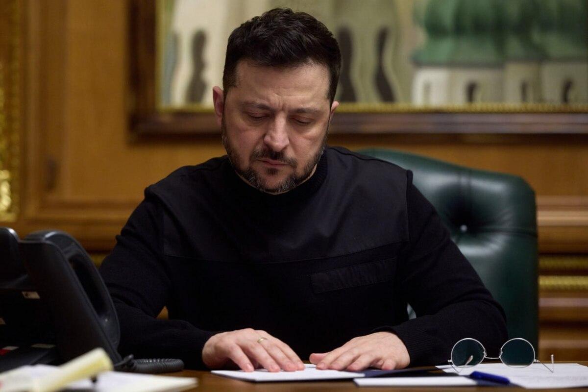 У ще одній європейській країні закликали позбавити Зеленського найвищої нагороди У ще одній європейській країні закликали позбавити Зеленського найвищої нагороди