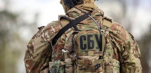 У Харкові викрили схему незаконного бронювання ухилянтів через фіктивне працевлаштування У Харкові викрили схему незаконного бронювання ухилянтів через фіктивне працевлаштування
