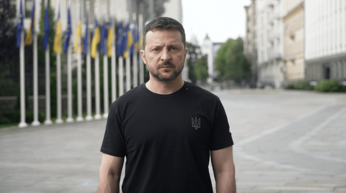 Ракети вже напоготові: Зеленський попередив про російську атаку Ракети вже напоготові: Зеленський попередив про російську атаку