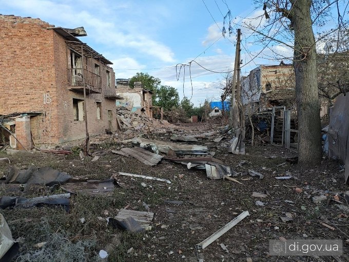 КАБ зруйнував багатоквартирний будинок у Слатиному на Харківщині: фото наслідків нічного удару КАБ зруйнував багатоквартирний будинок у Слатиному на Харківщині: фото наслідків нічного удару