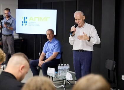 Ігор Терехов зустрівся зі студентами Дніпра та запросив їх на молодіжний форум Ігор Терехов зустрівся зі студентами Дніпра та запросив їх на молодіжний форум