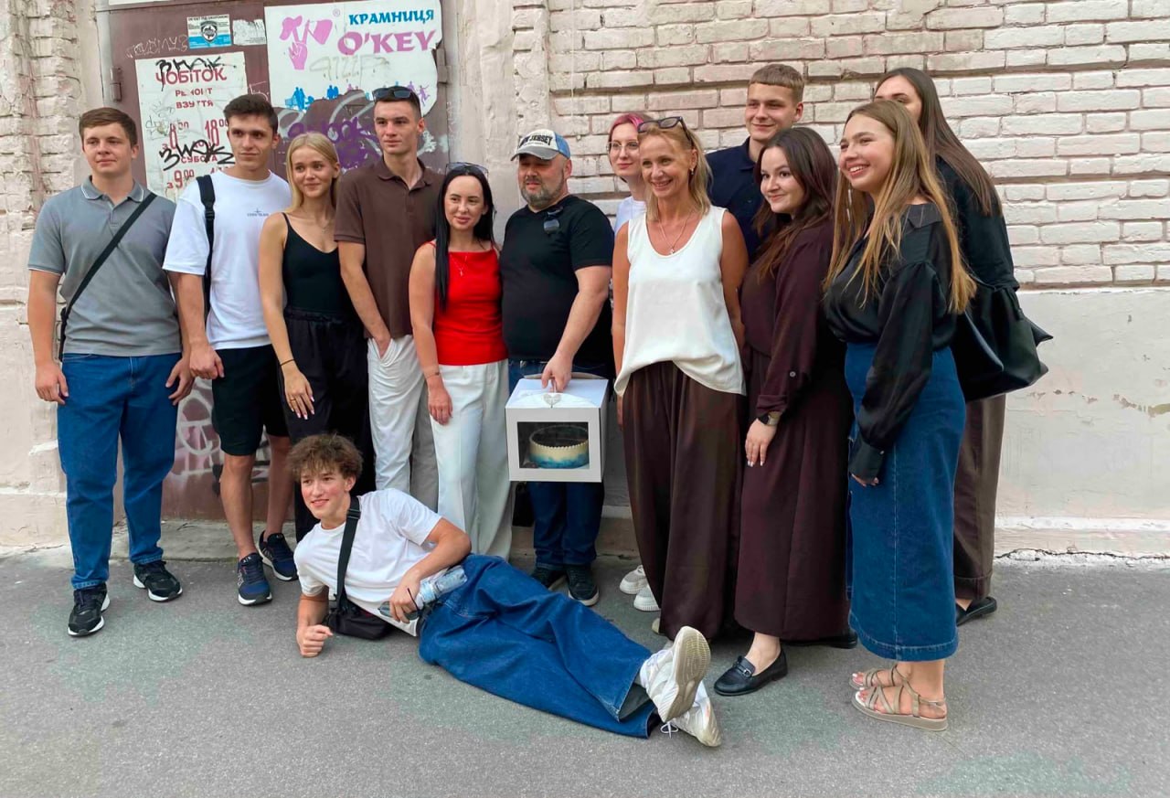 Молодь Харкова долучилася до мистецького заходу до Дня міста Молодь Харкова долучилася до мистецького заходу до Дня міста