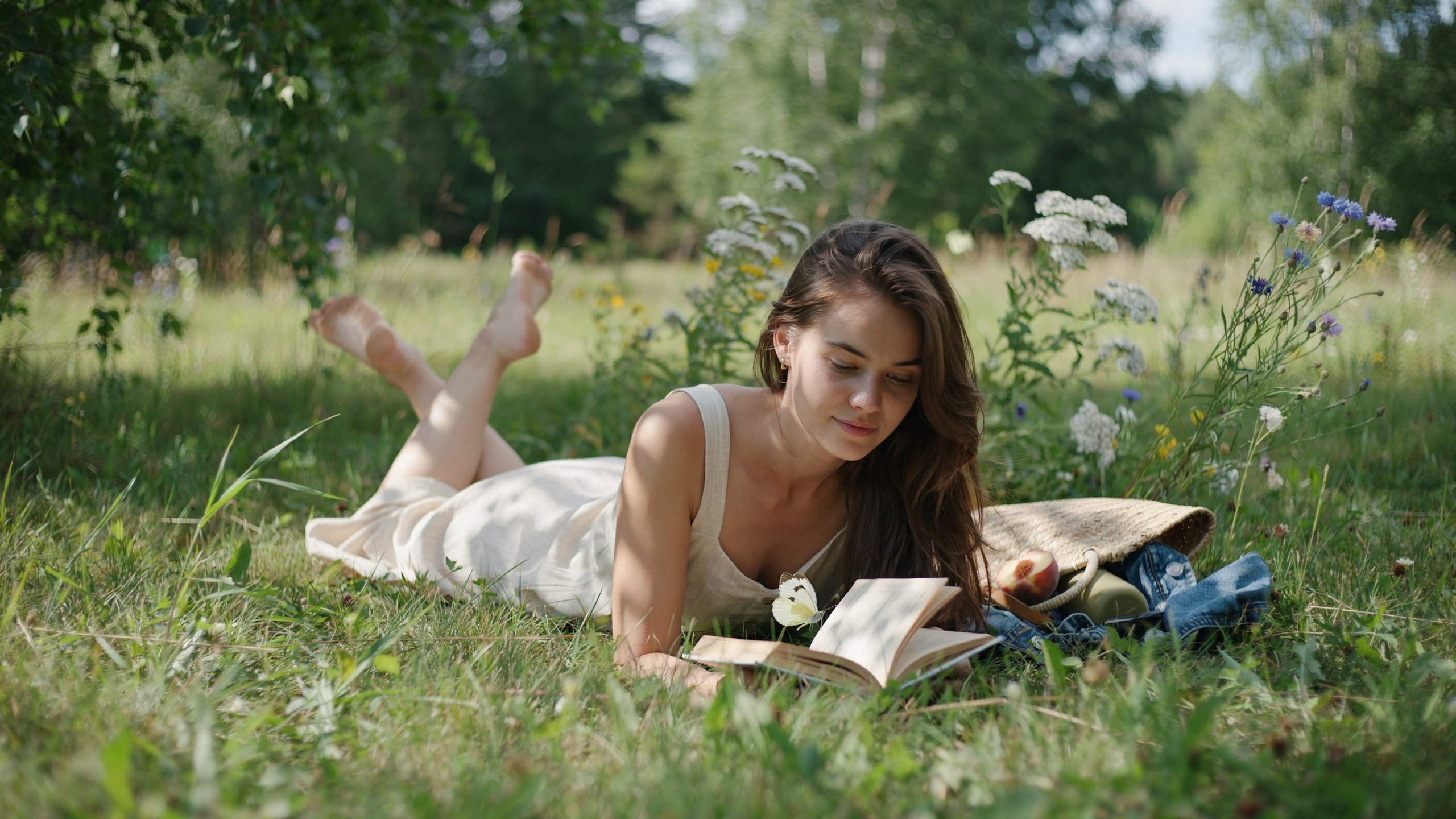 Книжкотерапія влітку: історії, які допомагають відновити внутрішню рівновагу Книжкотерапія влітку: історії, які допомагають відновити внутрішню рівновагу